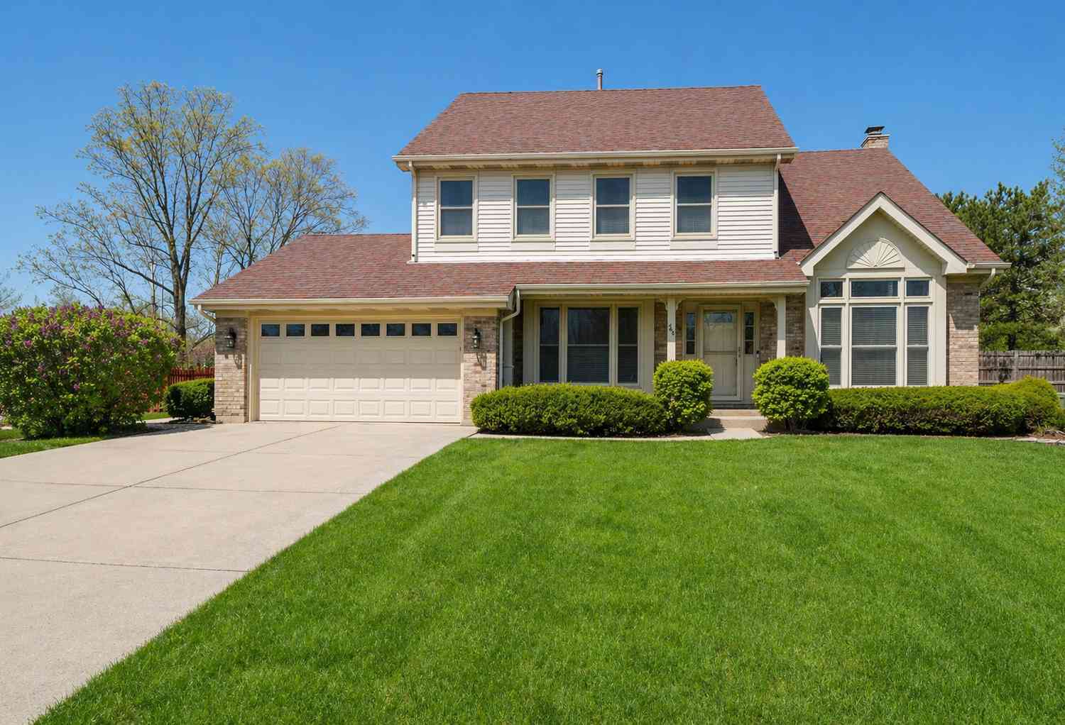 Homes For Sale - 465 Thacker Court<br/> Schaumburg, IL 60173