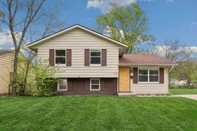Homes For Sale - 22147 E Churchill Drive<br/> Richton Park, IL 60471