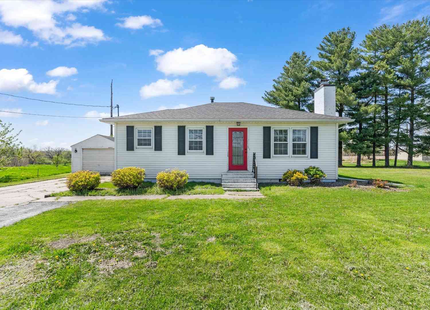 Homes For Sale - 13114 Us Route 67 Highway<br/> Milan, IL 61264