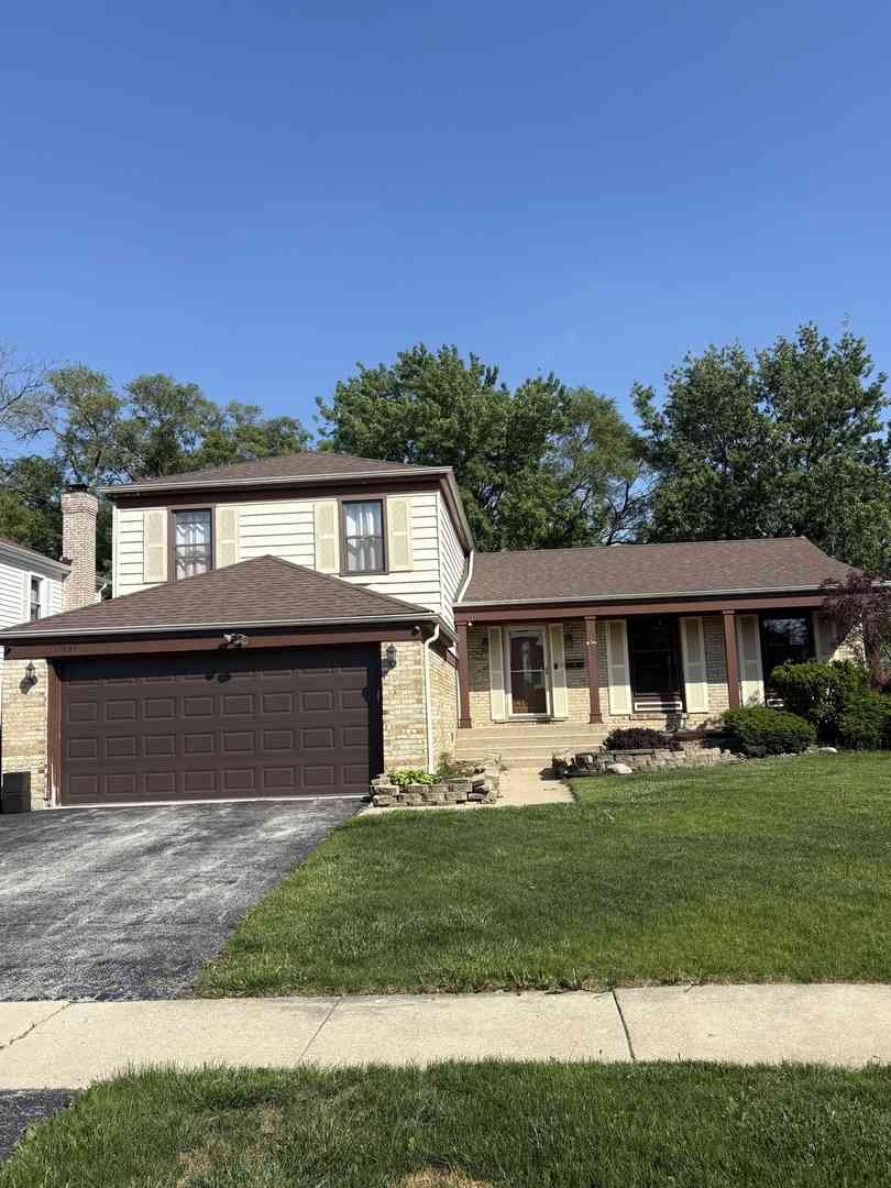 Homes For Sale - 17809 Stonebridge Drive<br/> Hazel Crest, IL 60429
