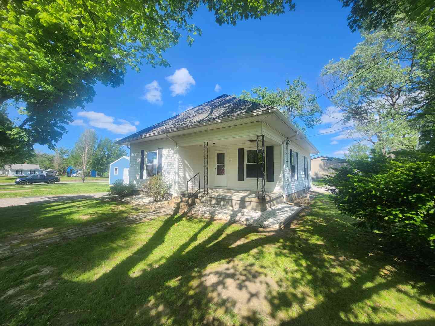 Homes For Sale - 36 Wisconsin Street<br/> Perry County, Pinckneyville, IL 62274
