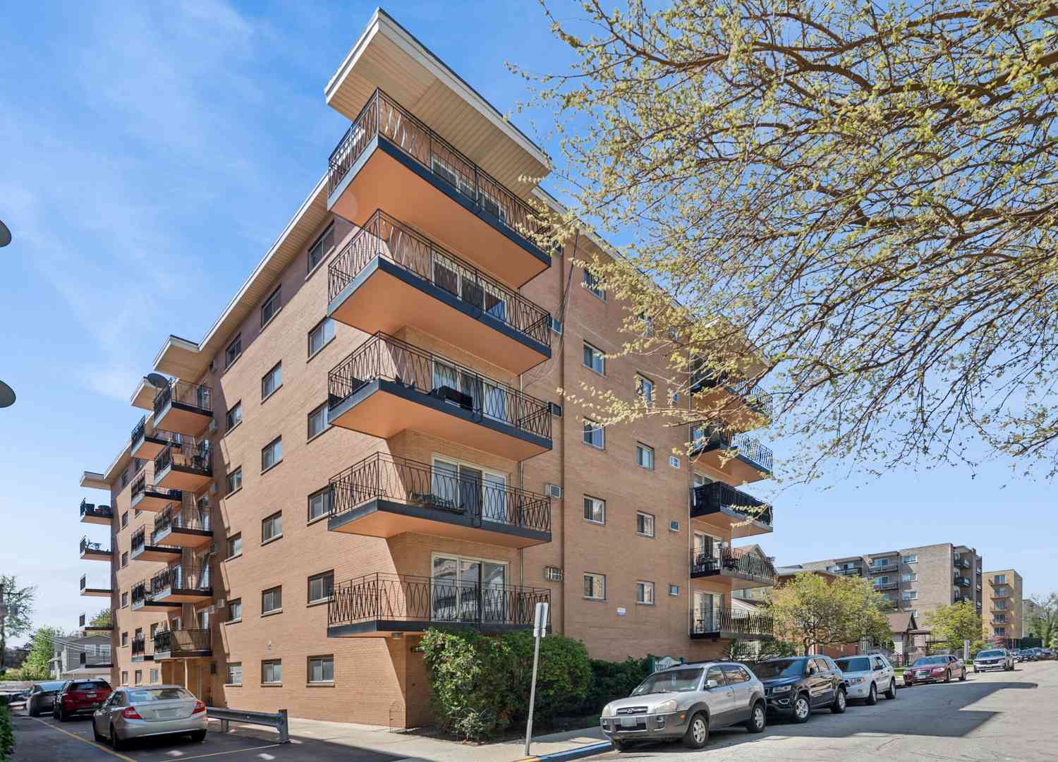 Homes For Sale - 7432 Washington Street #202<br/> Forest Park, IL 60130