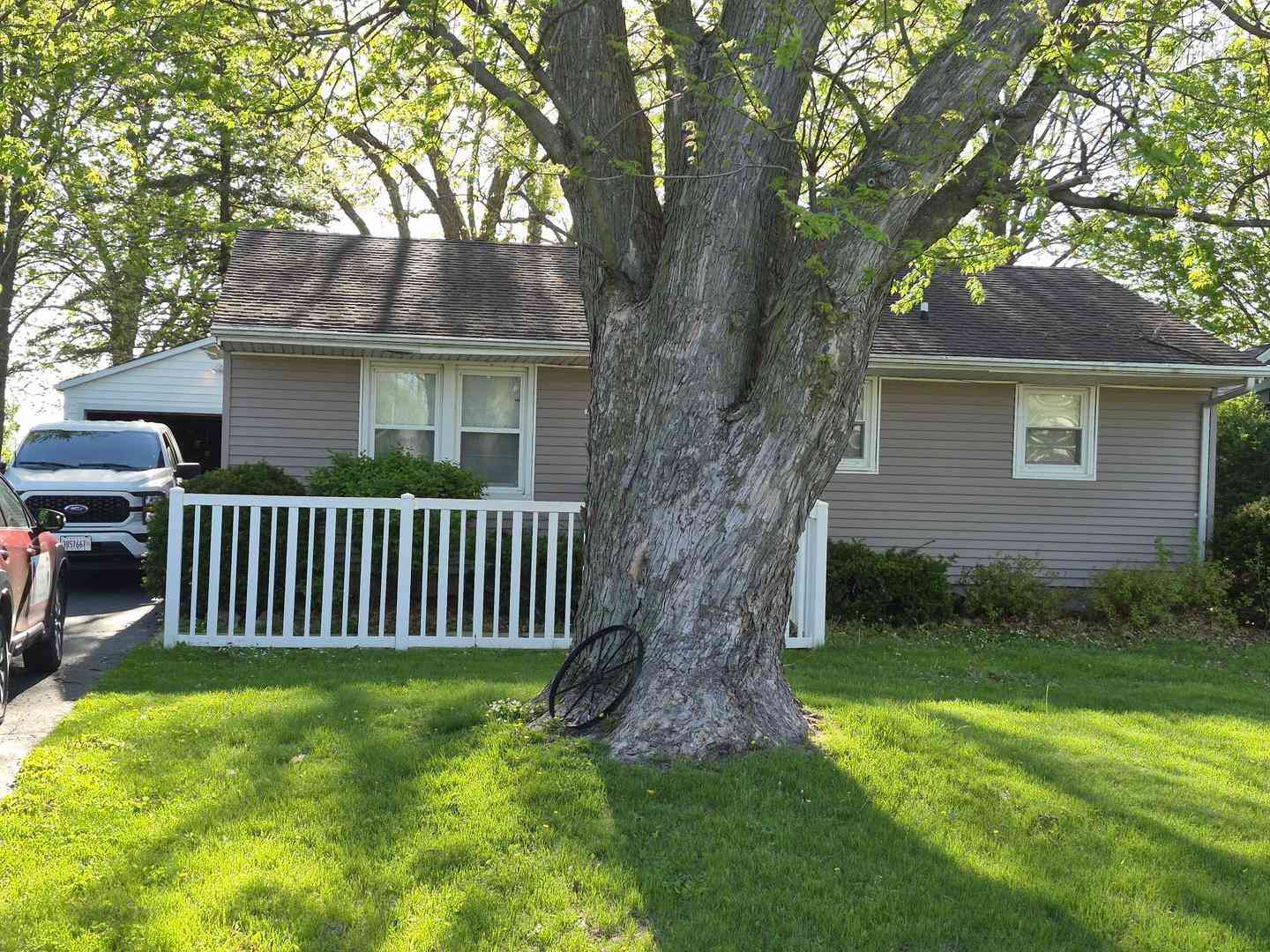 Homes For Sale - 203 S Yates Street<br/> Alpha, IL 61413