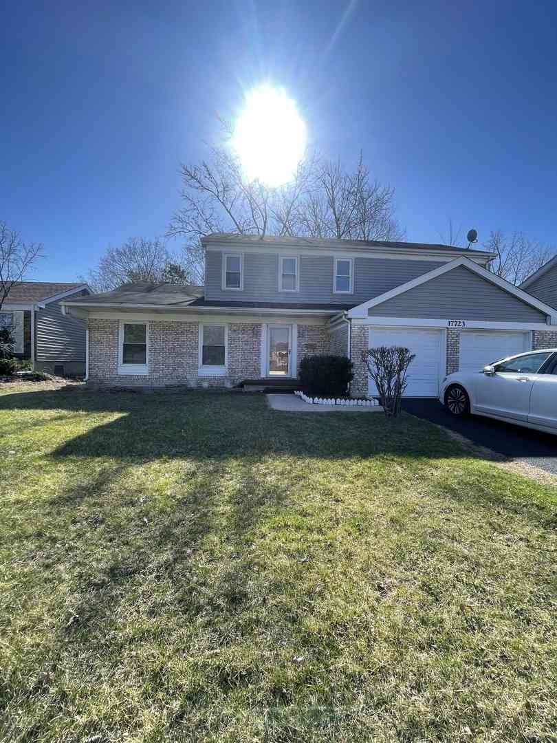 Homes For Sale - 17723 Stonebridge Drive<br/> Hazel Crest, IL 60429