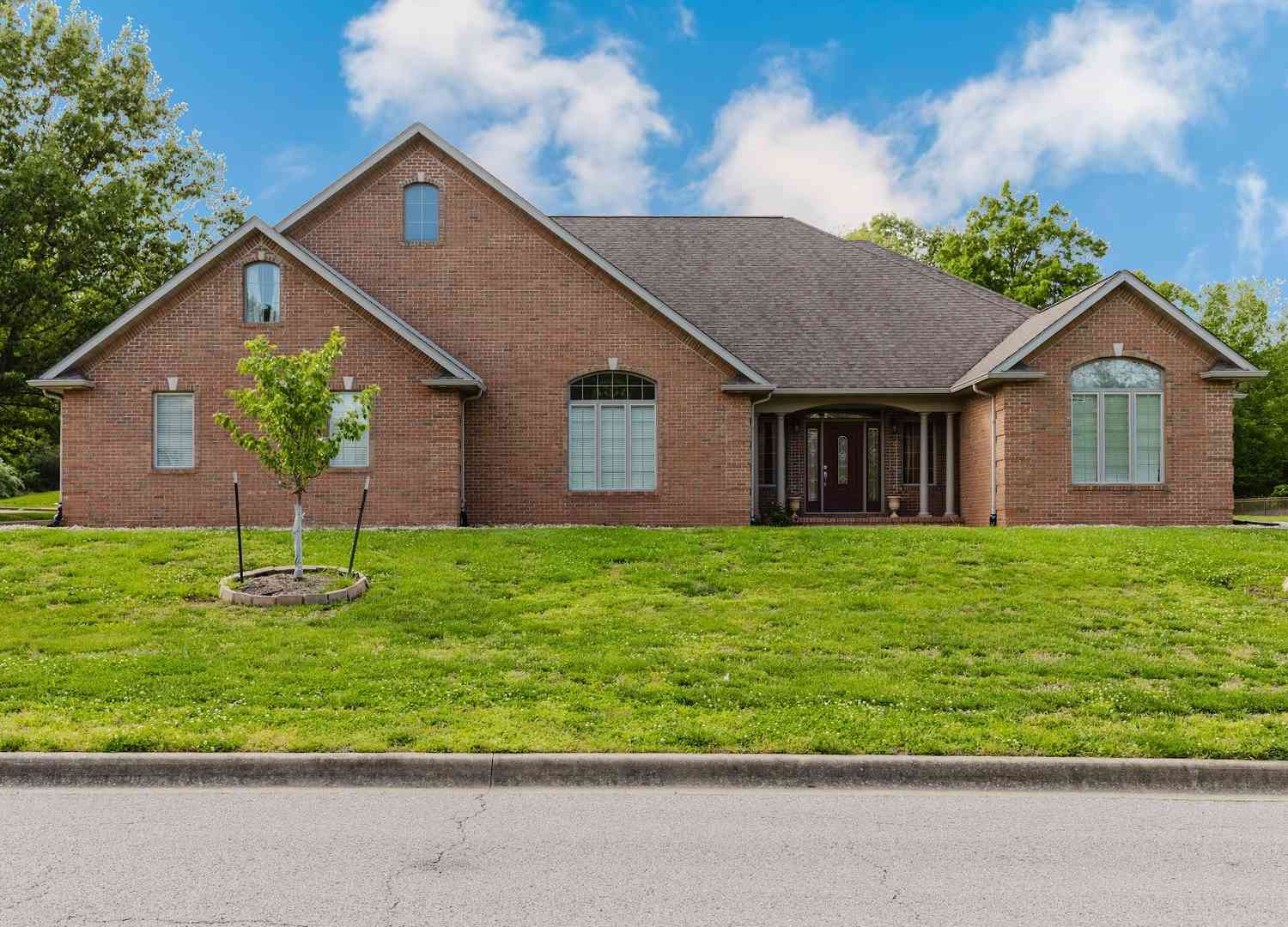 Homes For Sale - 2768 Kokopelli Drive<br/> Williamson County, Marion, IL 62959
