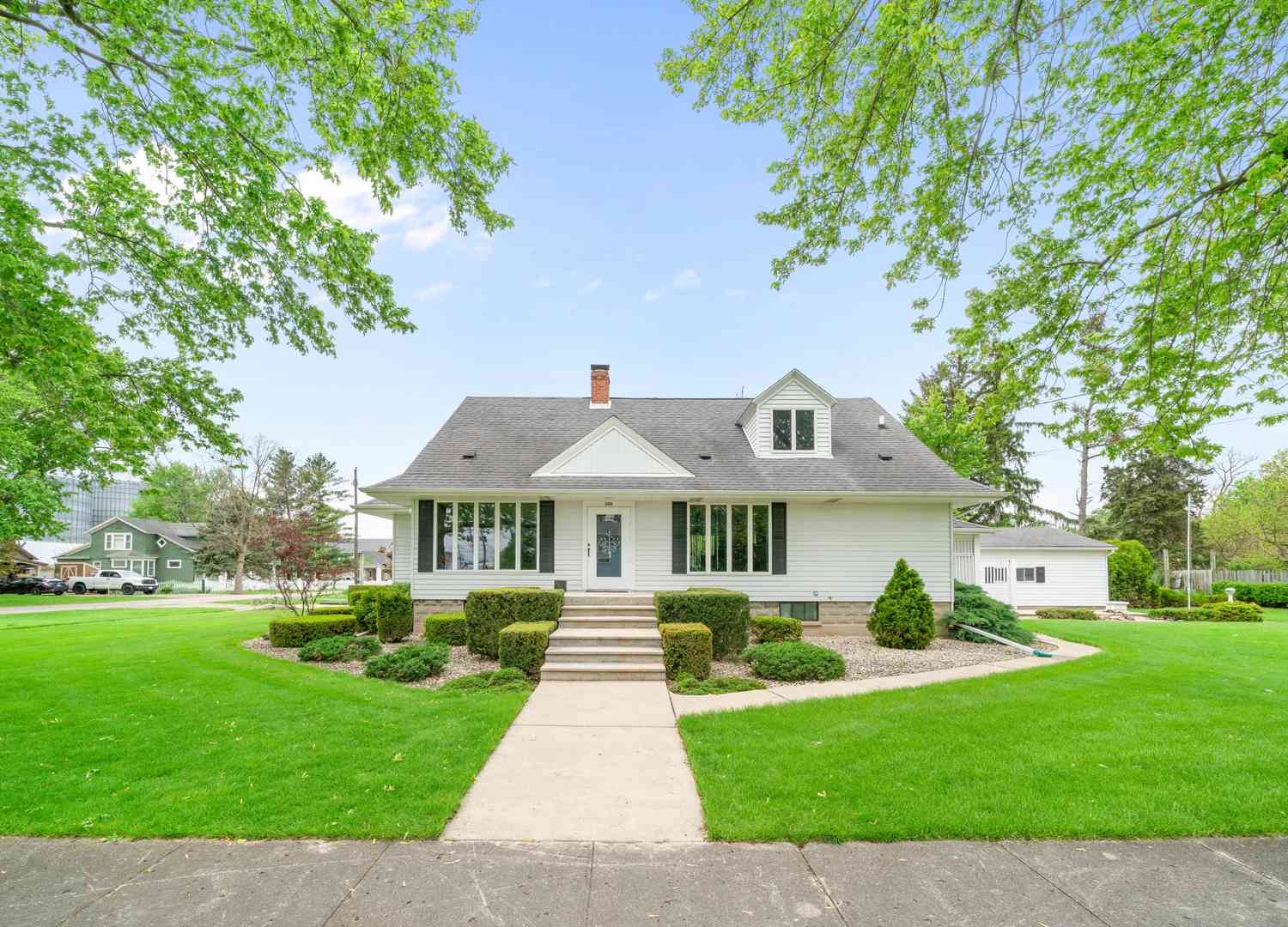 Homes For Sale - 200 N Liberty Street<br/> Leland, IL 60531