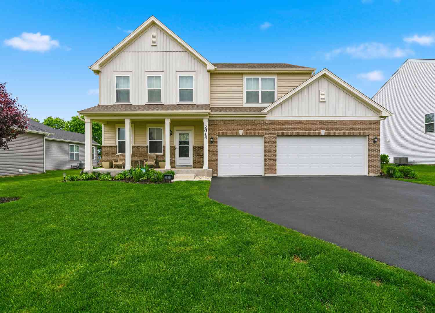 Homes For Sale - 2013 Rosehall Drive<br/> Joliet, IL 60431