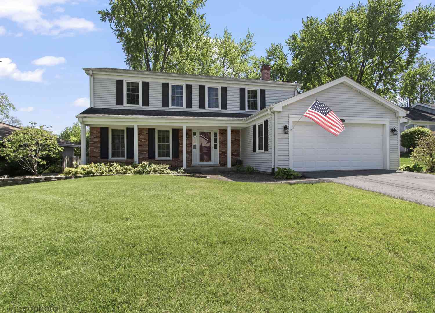 Homes For Sale - 1839 Victoria Road<br/> Mundelein, IL 60060