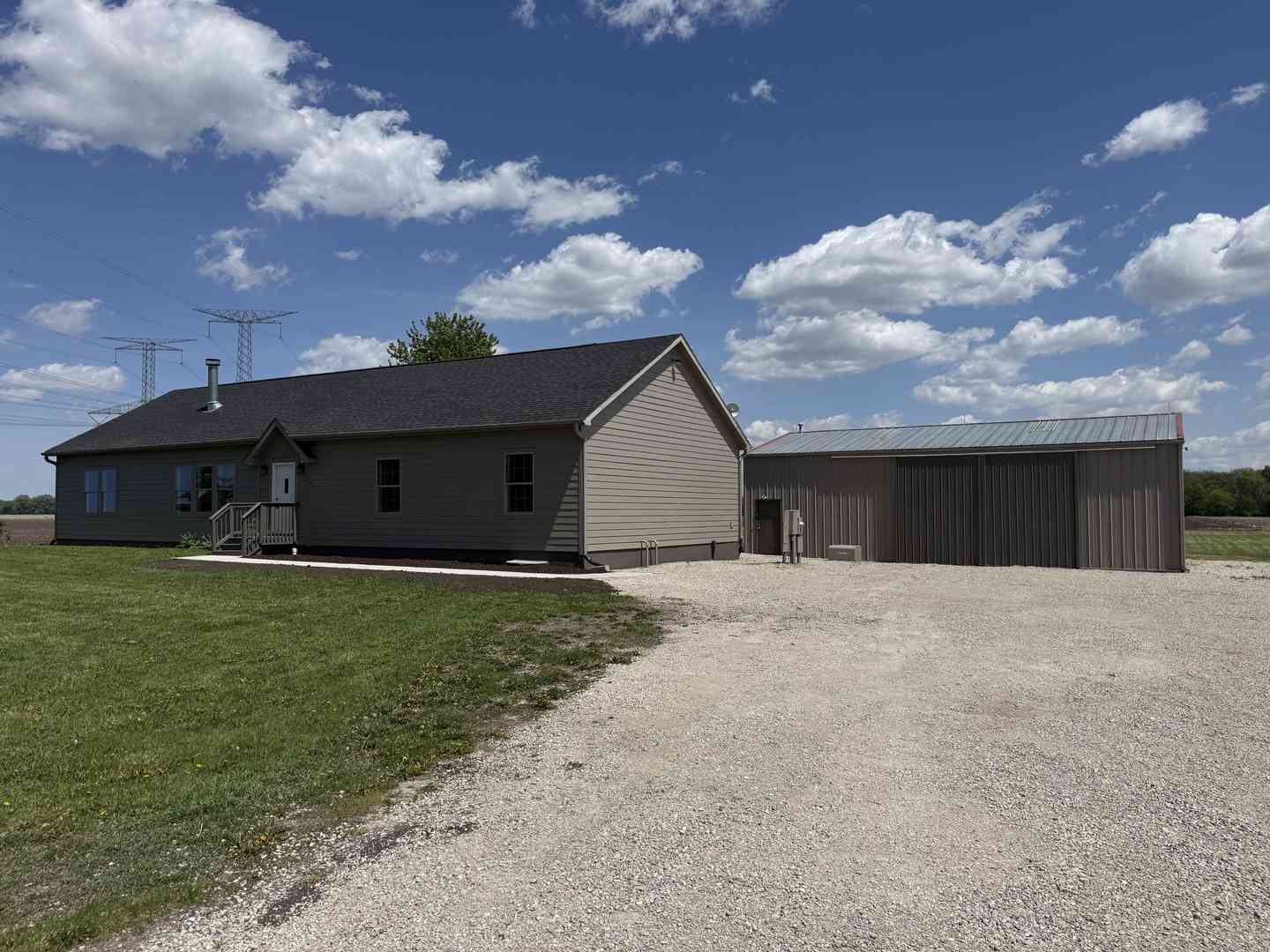 Homes For Sale - 410 S Higgins Road<br/> Mazon, IL 60444