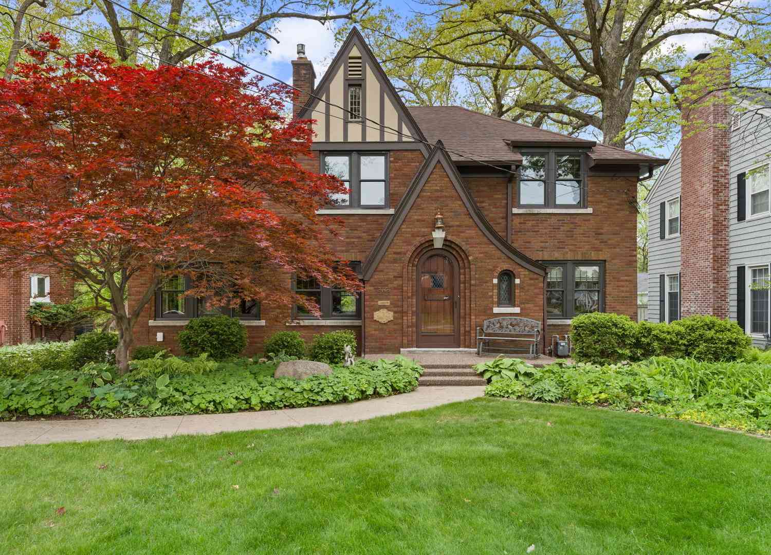 Homes For Sale - 2405 27th Street<br/> Moline, IL 61265