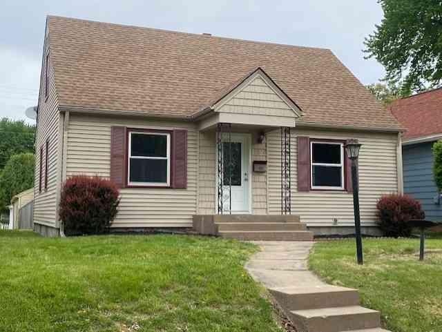 Homes For Sale - 2927 13th Avenue<br/> Moline, IL 61265