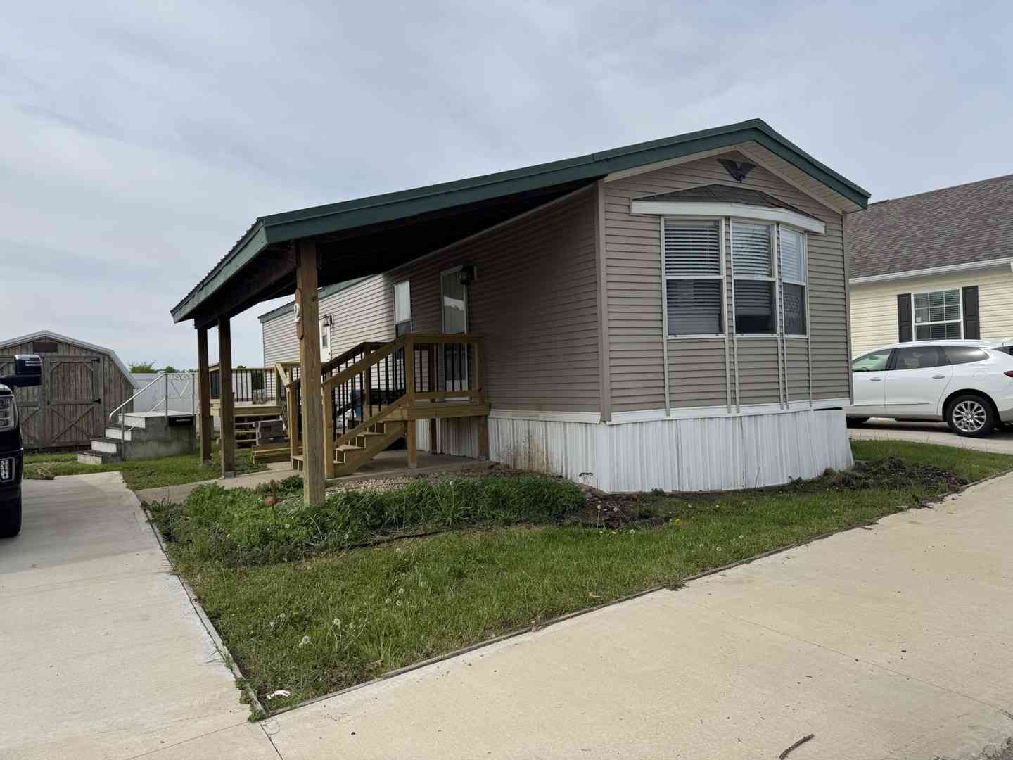 Mobile Home For Sale - 2705 St Vincents Avenue #2<br/> Lasalle, IL 61301