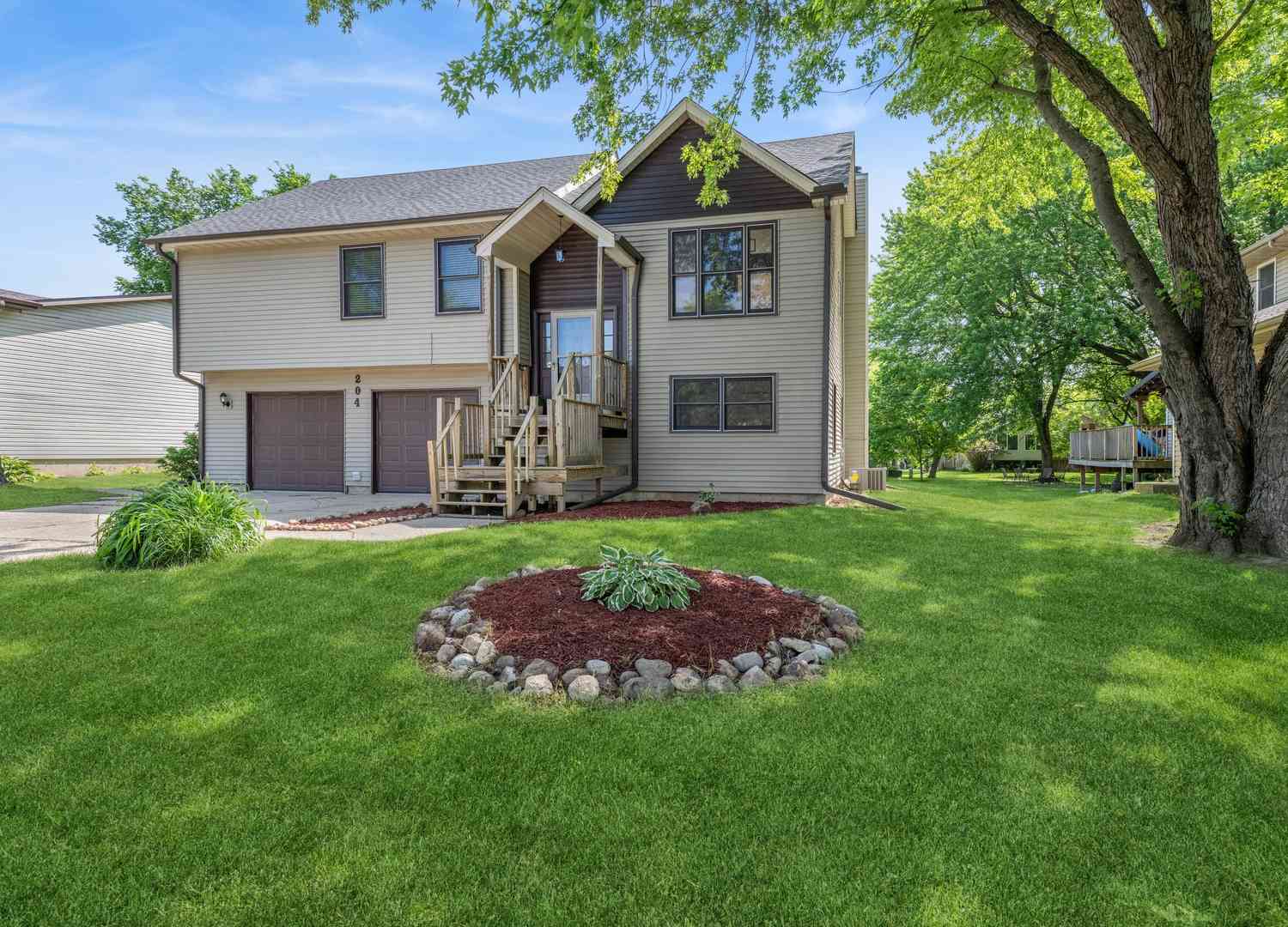 Homes For Sale - 204 Brandywine Drive<br/> Boone County, Poplar Grove, IL 61065