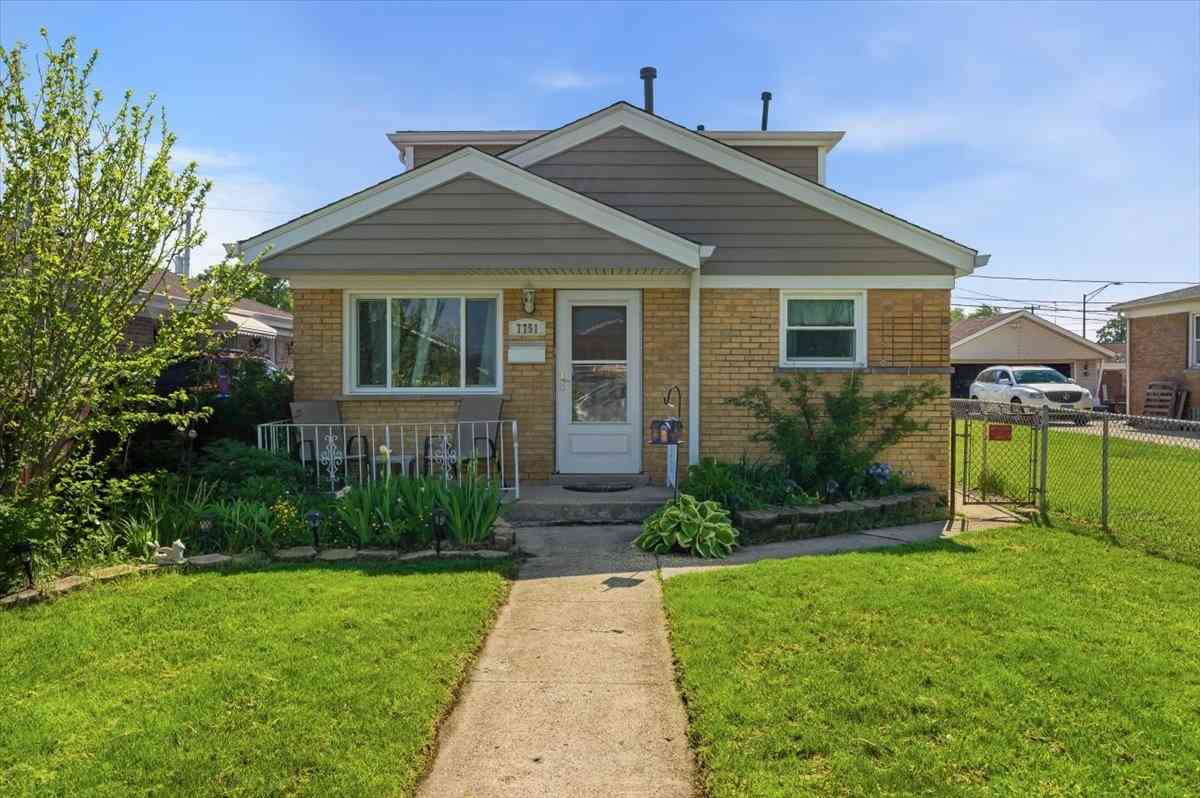 Homes For Sale - 7751 Massasoit<br/> Burbank, IL 60459