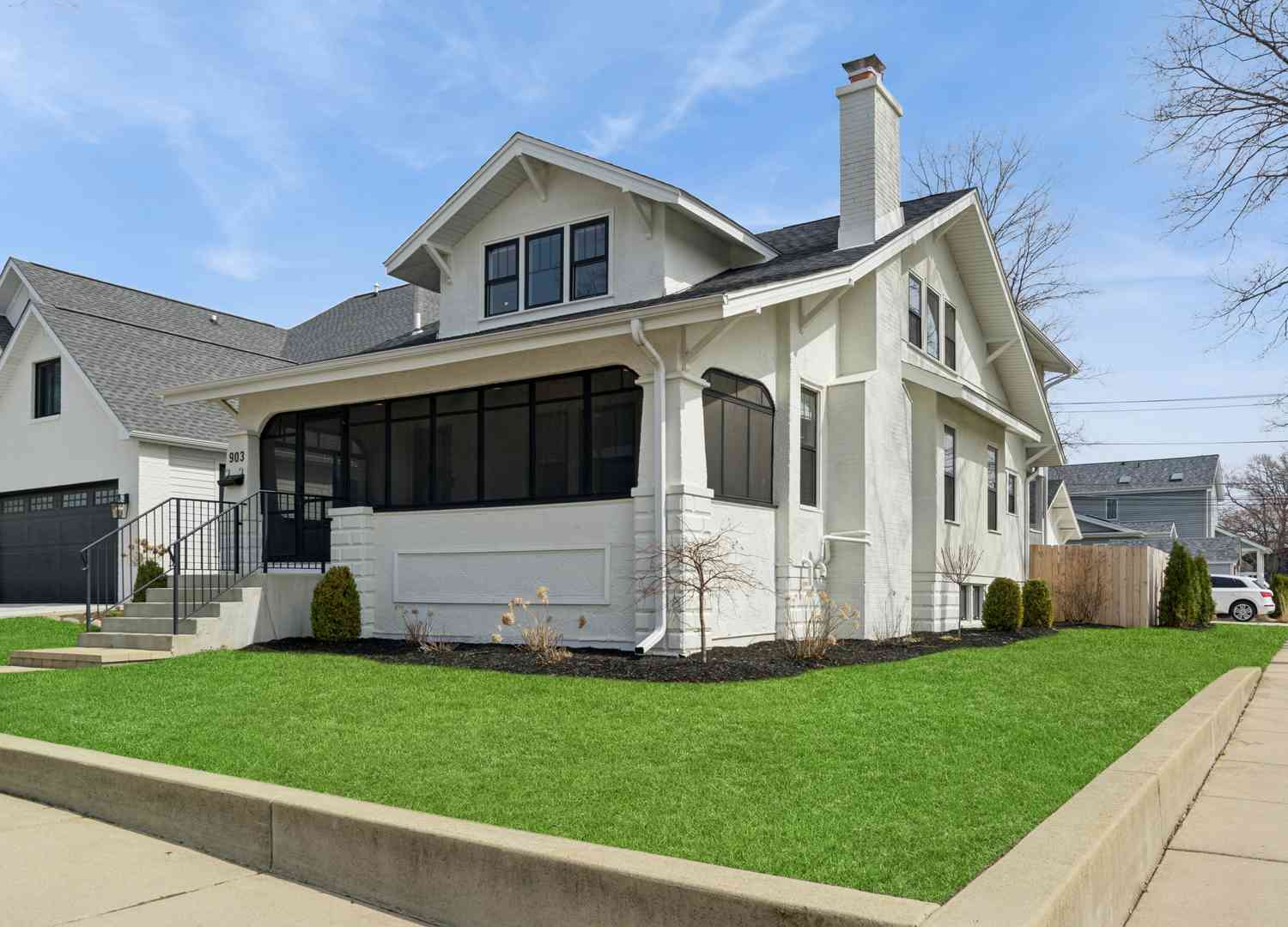 Homes For Sale - 903 N Vail Avenue<br/> Arlington Heights, IL 60004