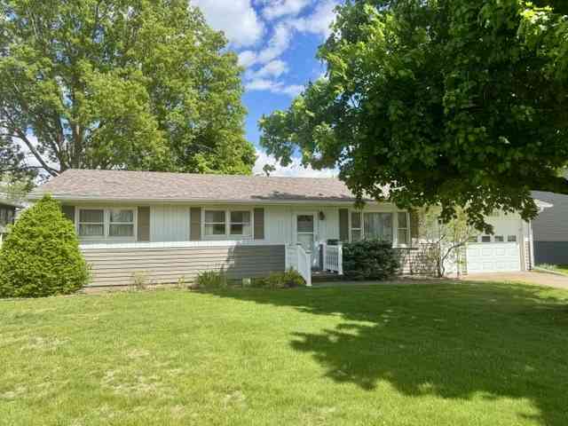 Homes For Sale - 2613 N 11th Street<br/> Clinton, IA 52732