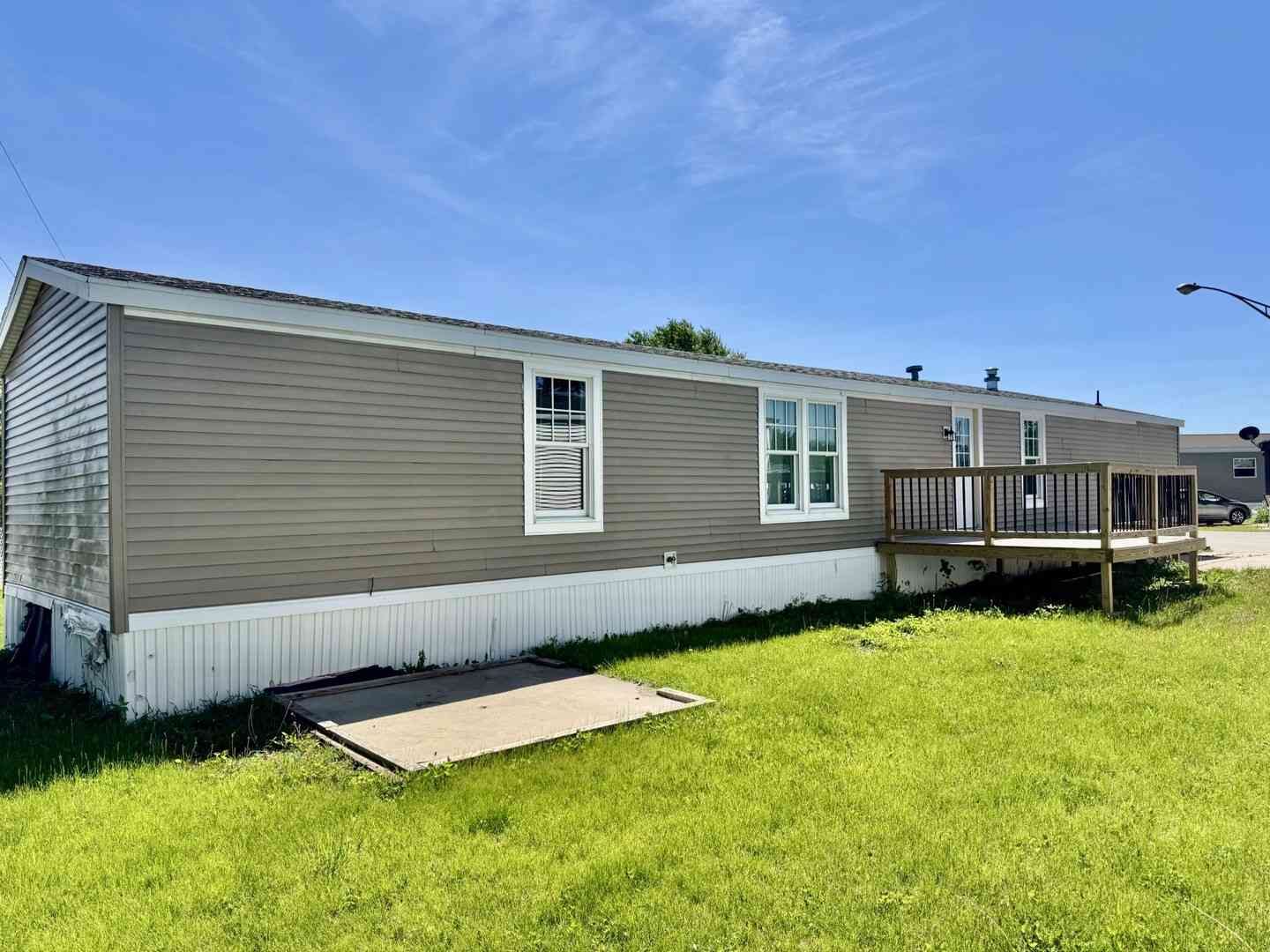 Mobile Home For Sale - 2705 St Vincent Avenue #43<br/> Lasalle, IL 61301