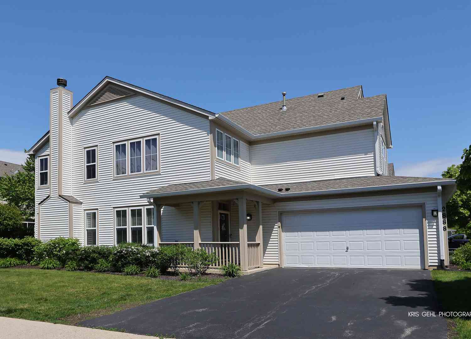 Homes For Sale - 2888 Falling Waters Drive<br/> Lindenhurst, IL 60046