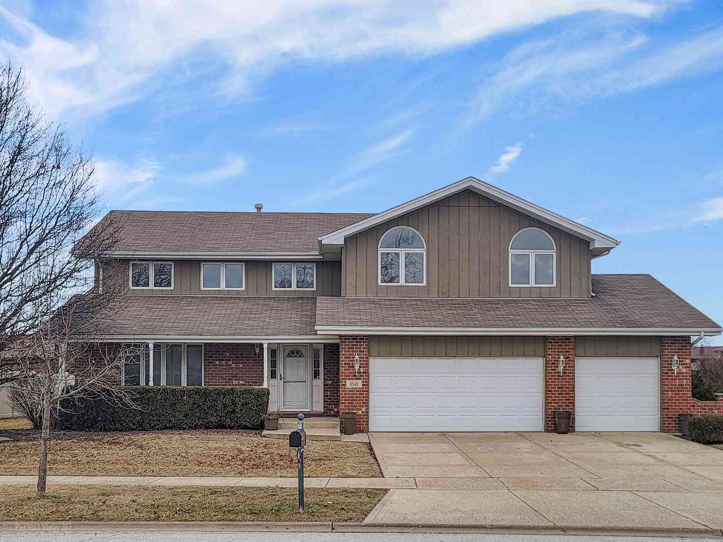 Homes For Sale - 8548 Monaghan Drive<br/> Tinley Park, IL 60487