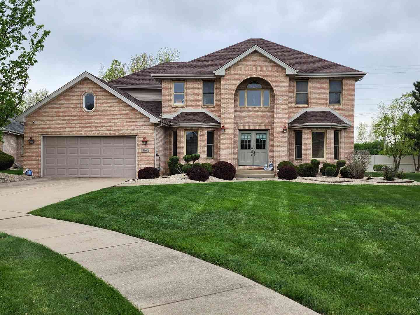 Homes For Sale - 4942 Bay View Drive<br/> Richton Park, IL 60471