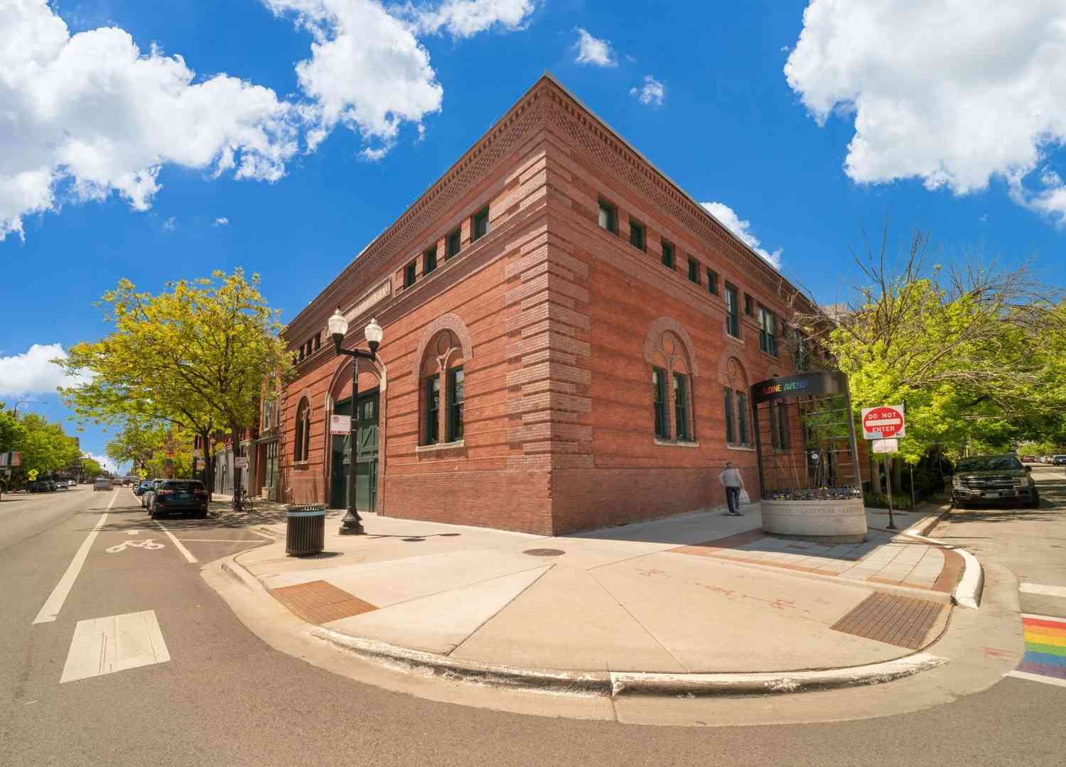 Homes For Sale - 811 W Aldine Avenue #6S<br/> Chicago, IL 60657