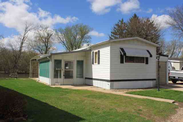 Mobile Home For Sale - 900 Regan Road #221<br/> Rock Falls, IL 61071