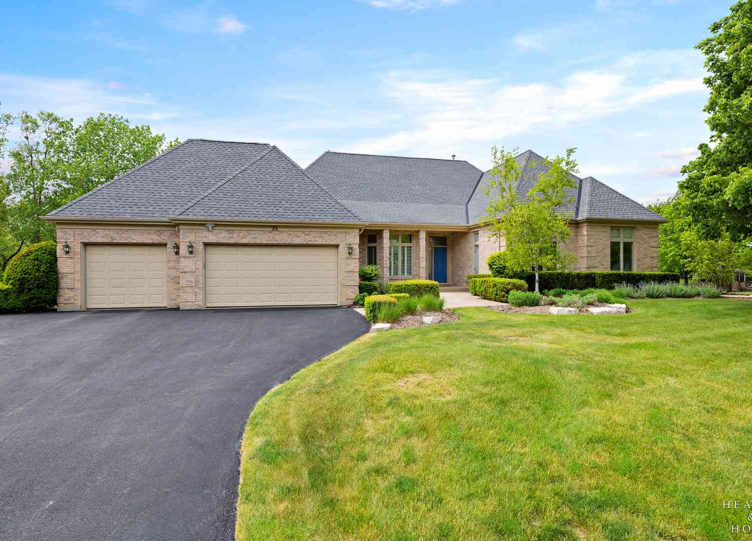 Homes For Sale - 32 Rosewood Drive<br/> Hawthorn Woods, IL 60047