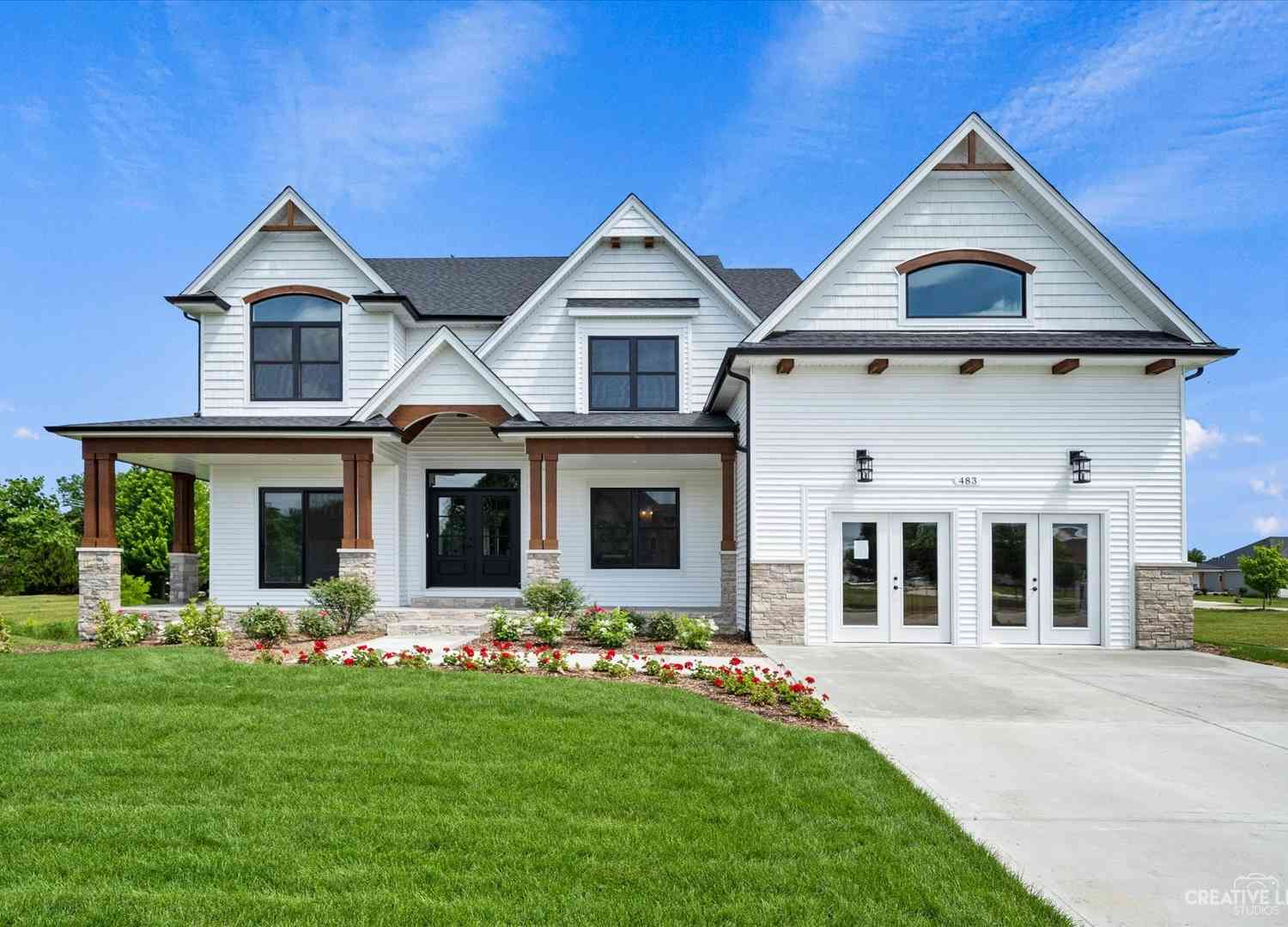 Homes For Sale - 483 Deerfield Drive<br/> Oswego, IL 60543