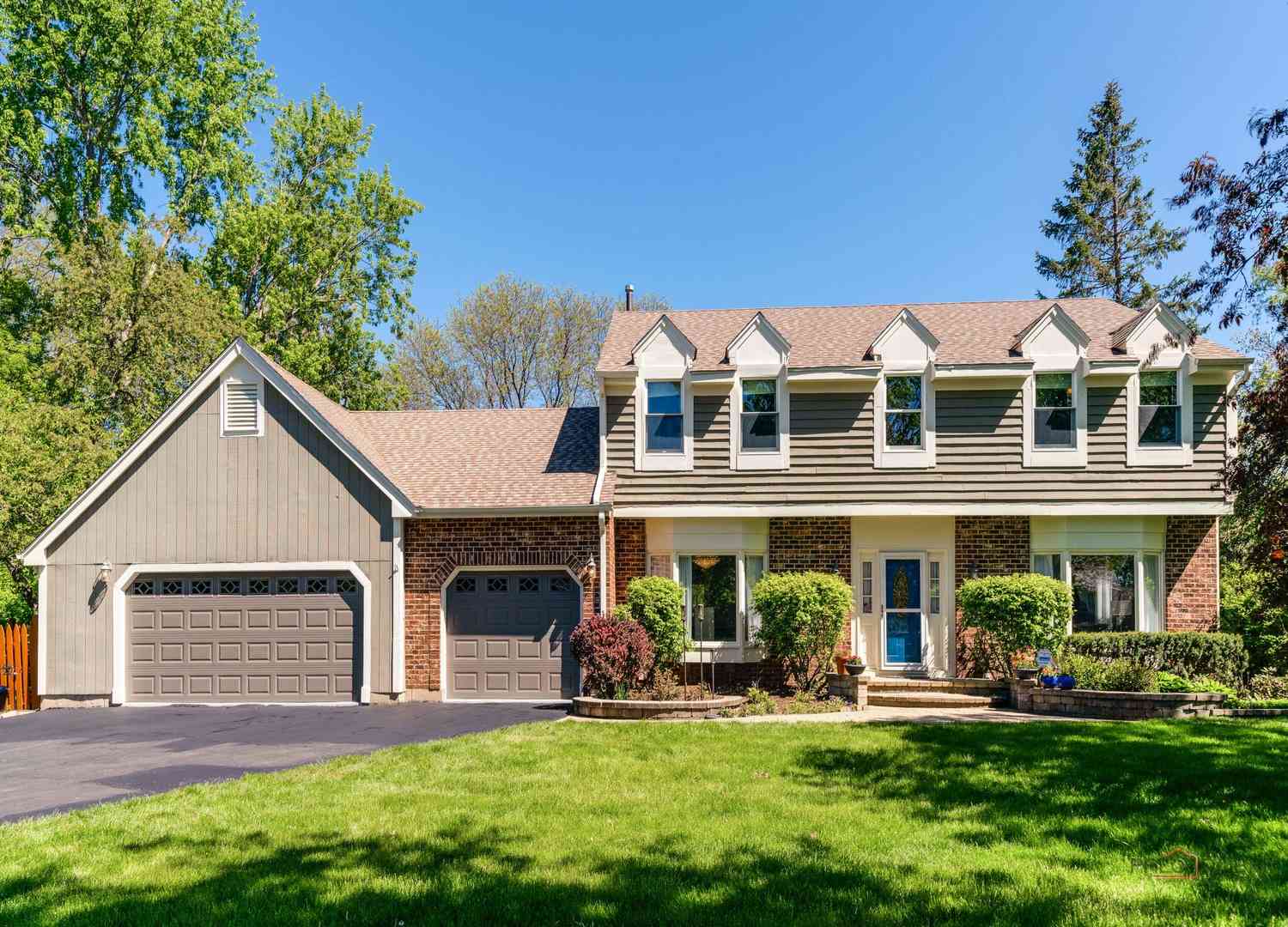 Homes For Sale - 5544 Oak Grove Drive<br/> Long Grove, IL 60047