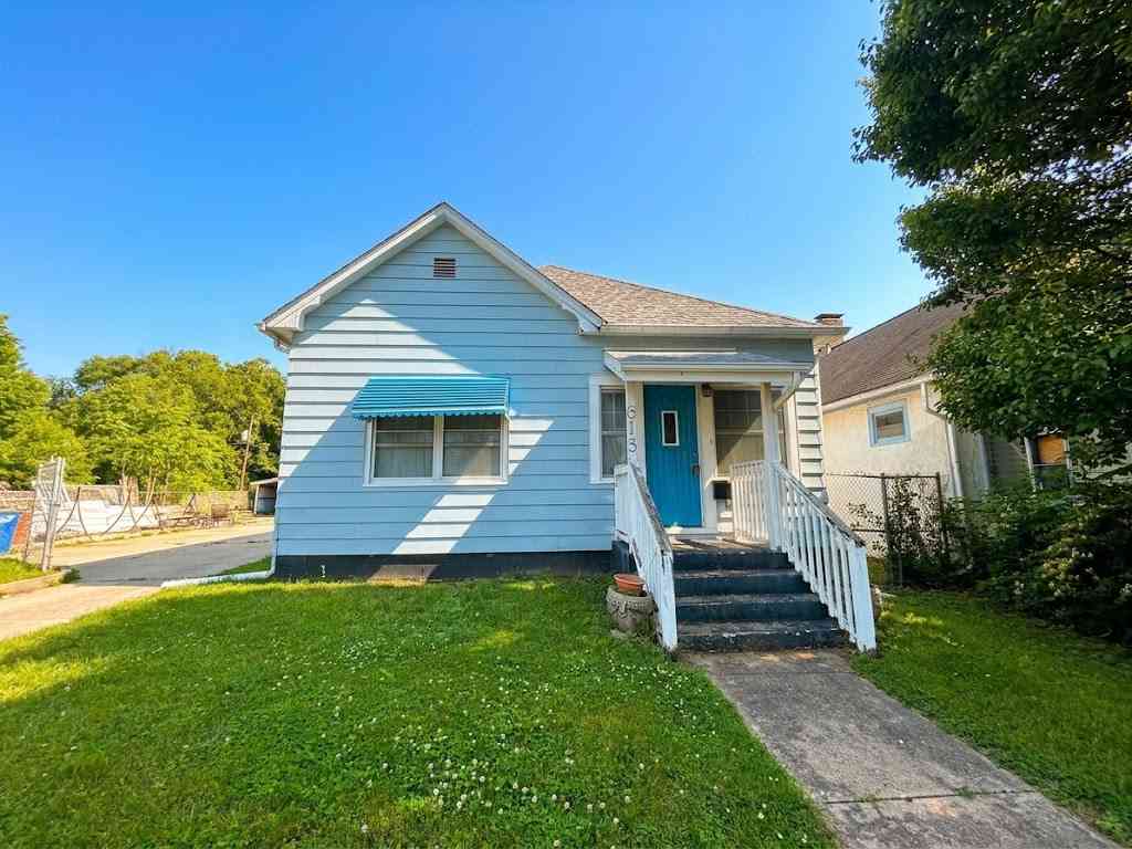 Homes For Sale - 613 South Street<br/> Danville, IL 61832