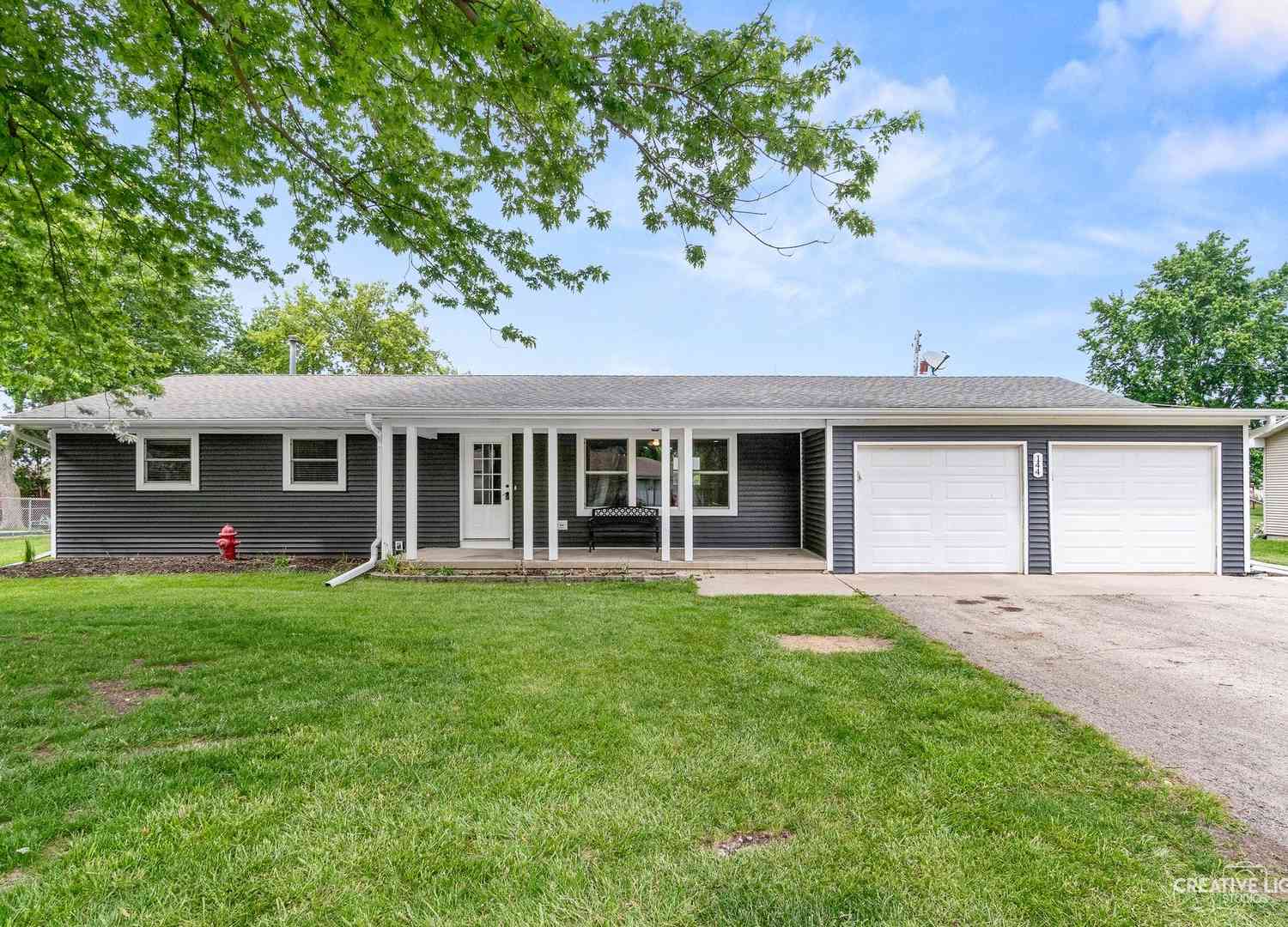 Homes For Sale - 144 E Grant Street<br/> Leland, IL 60531