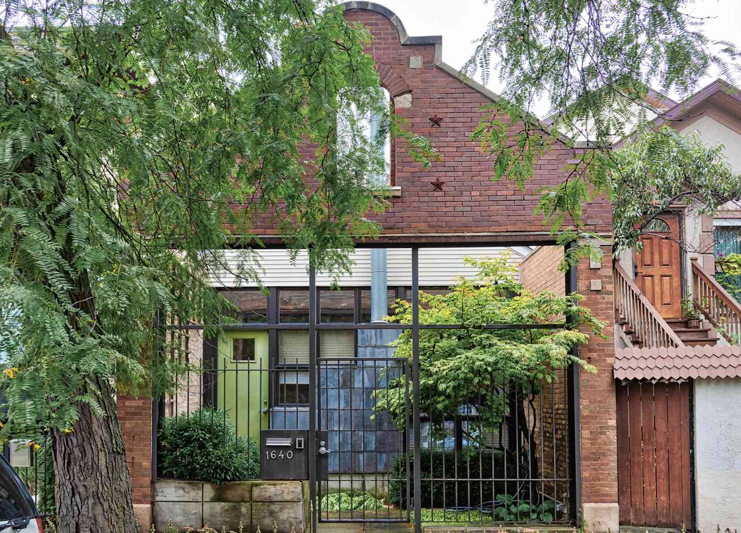Homes For Sale - 1640 W Huron Street<br/> Chicago, IL 60622