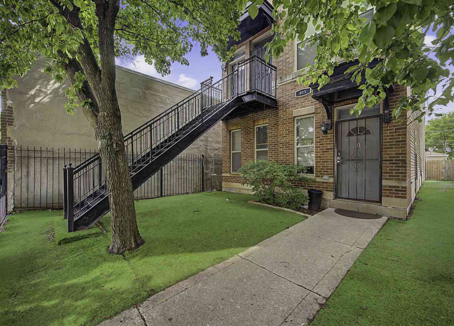 Homes For Sale - 915 S Kedzie Avenue<br/> Chicago, IL 60612