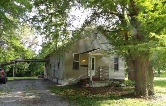 Homes For Sale - 25 Wise Street<br/> Saline County, Eldorado, IL 62930