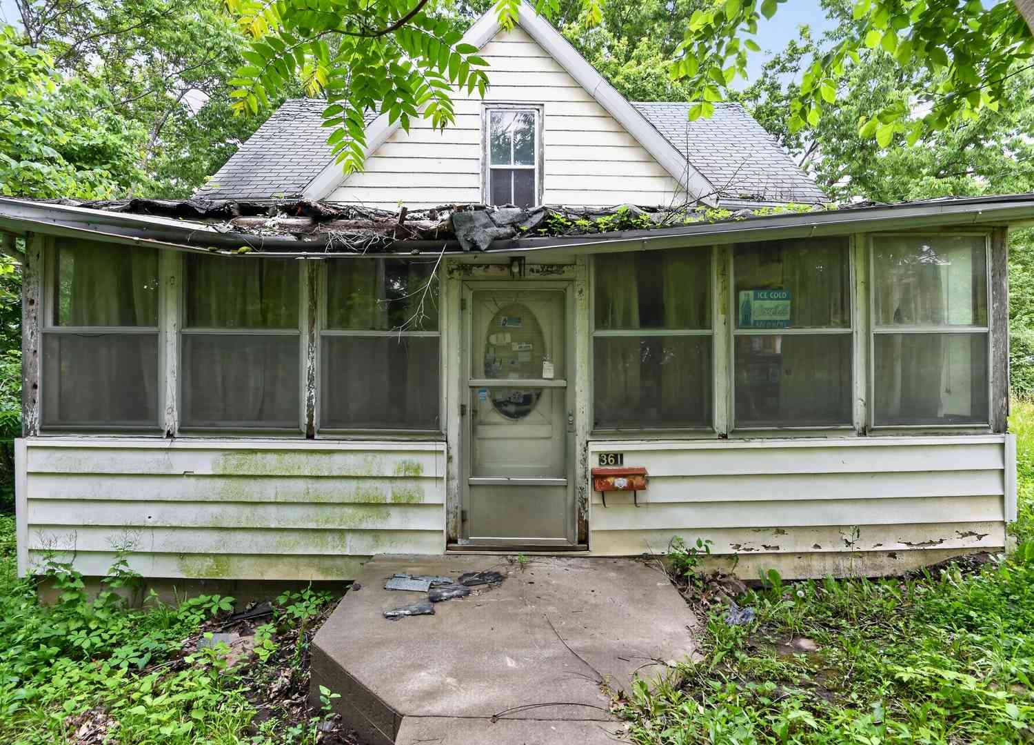 Homes For Sale - 361 S 3rd Street<br/> Hamilton, IL 62341
