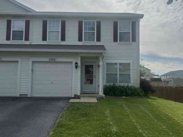 Homes For Sale - 1315 Burns Lane<br/> Minooka, IL 60447