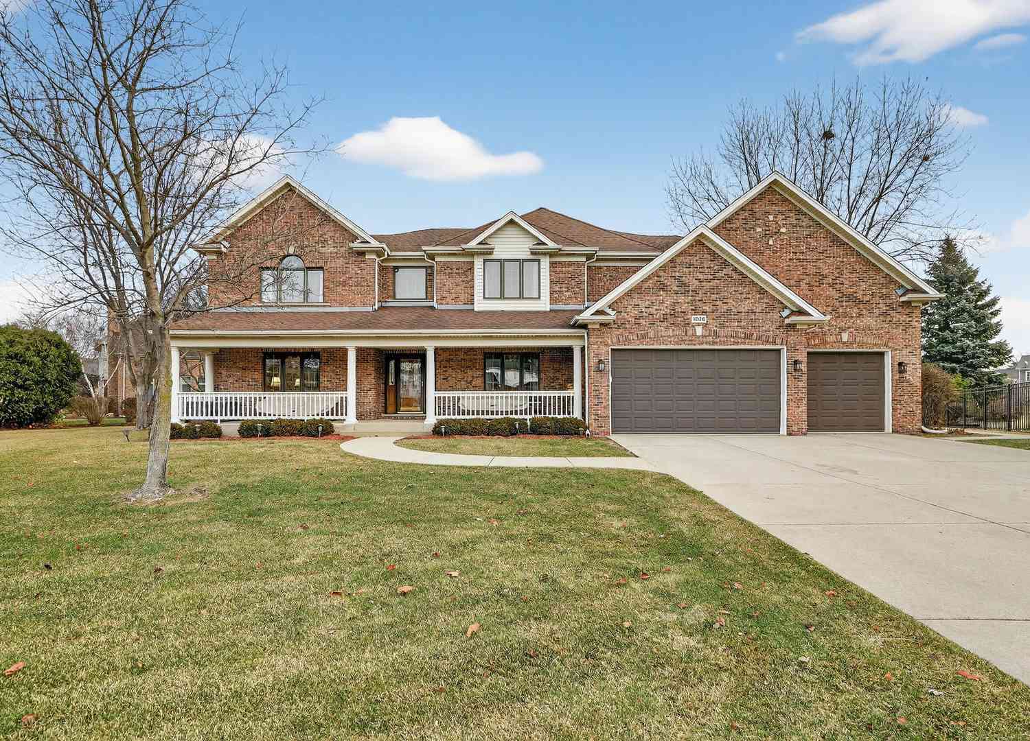 Homes For Sale - 1036 E Talbot Street<br/> Arlington Heights, IL 60004