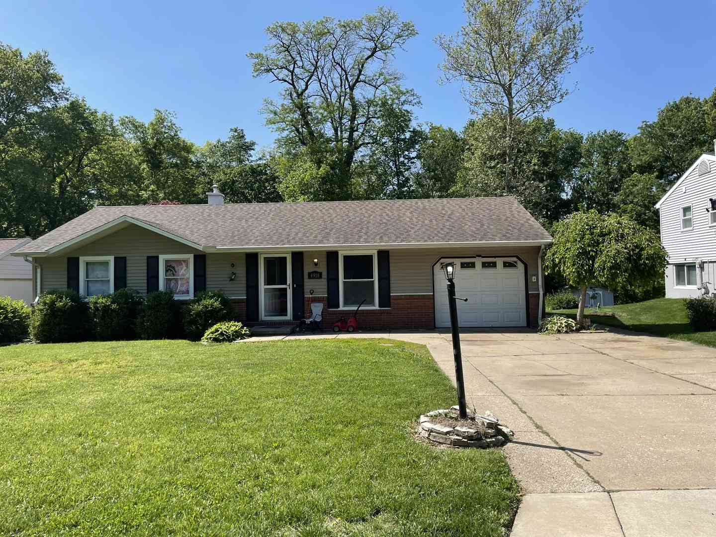 Homes For Sale - 4918 W Hopewood Lane<br/> Peoria County, Peoria, IL 61607