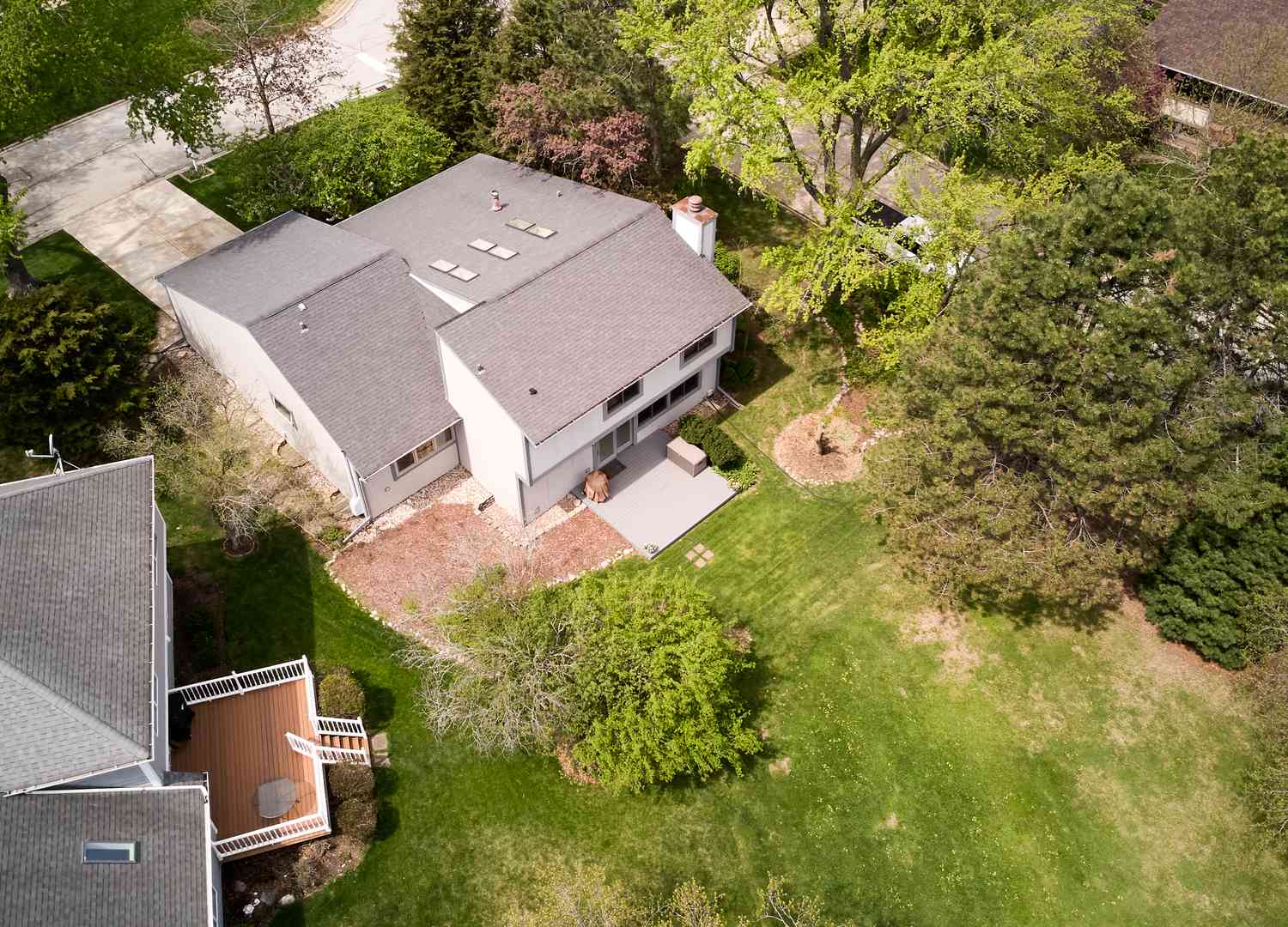 Homes For Sale - 6501 Raintree Court<br/> Lisle, IL 60532