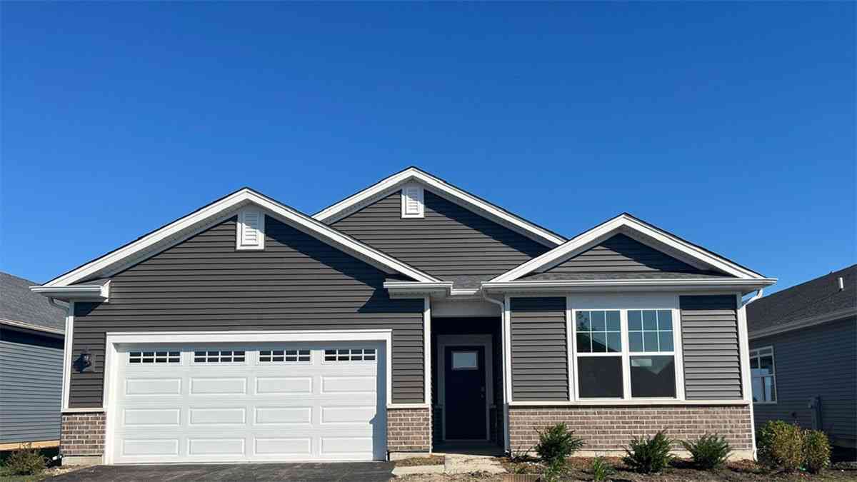 Homes For Sale - 2513 Skye Drive<br/> Pingree Grove, IL 60140