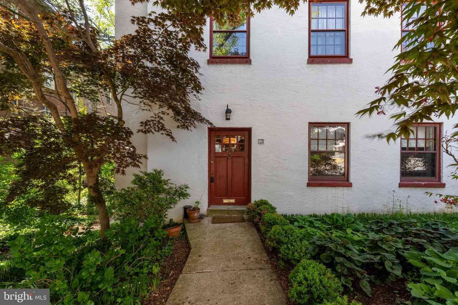 Homes For Sale - 230 Stony Run Lane #4G<br/> Baltimore, MD 21210
