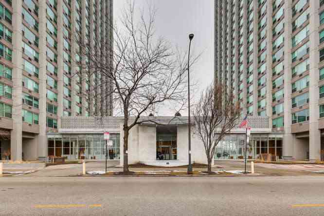 Homes For Sale - 3600 N Lake Shore Drive #710<br/> Cook County, Chicago, IL 60613