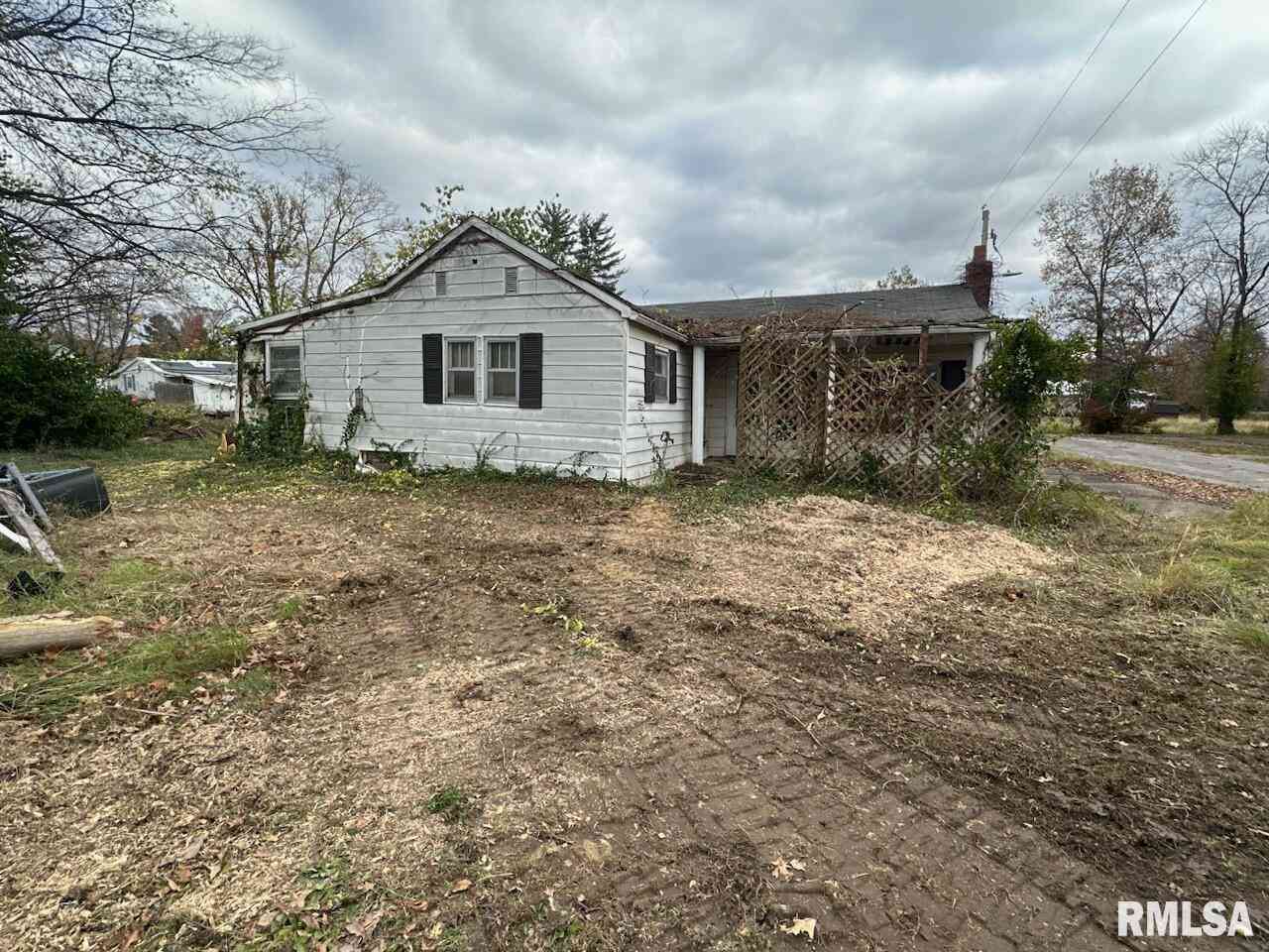 Homes For Sale - 602 E Lincoln Street<br/> Saline County, Galatia, IL 62935