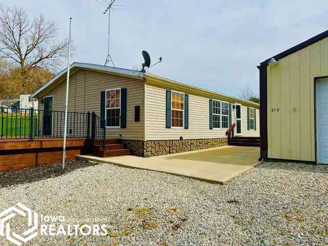 Mobile Home For Sale - 212 Cottage Lane<br/> Montezuma, IA 50171