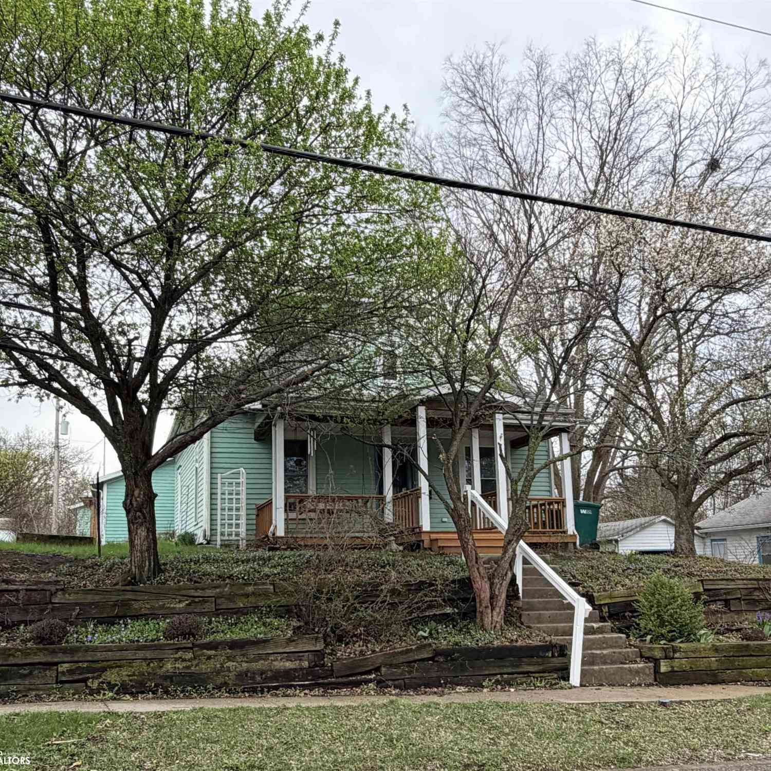 Condo For Sale - 300 E Madison Avenue<br/> Jefferson County, Fairfield, IA 52556
