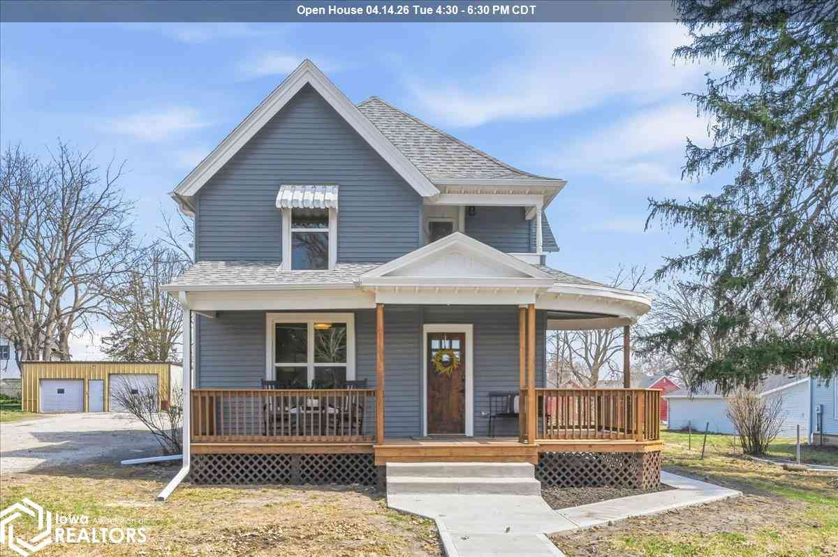Homes For Sale - 121 N 3rd Avenue<br/> Villisca, IA 50864