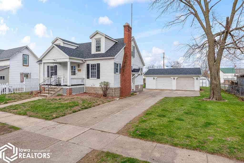 Homes For Sale - 256 S Moore Street<br/> Wapello County, Ottumwa, IA 52501