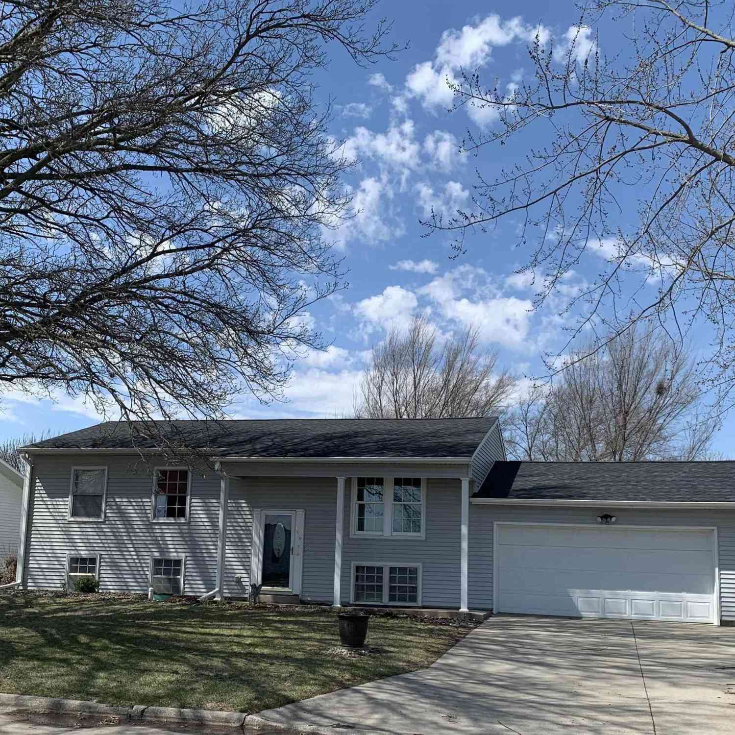 Homes For Sale - 1110 Sunrise Drive<br/> Union County, Creston, IA 50801