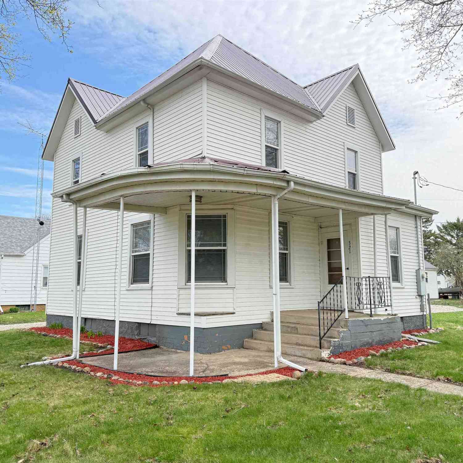 Homes For Sale - 321 S Van Kirk Street<br/> Latimer, IA 50452