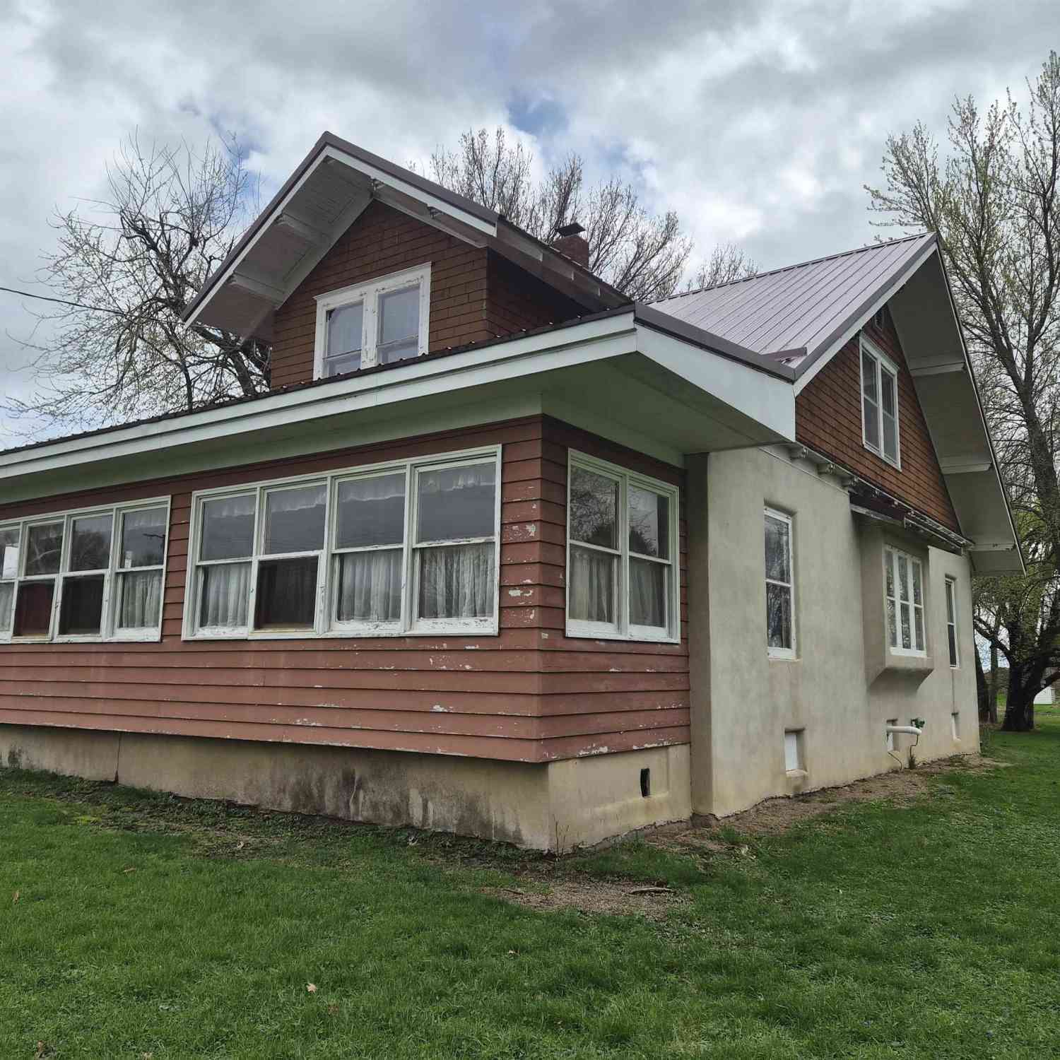 Homes For Sale - 112 E Strait Street<br/> Marshall County, Gilman, IA 50106
